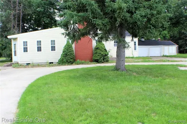 22324 Charter Street, Southfield, MI 48033