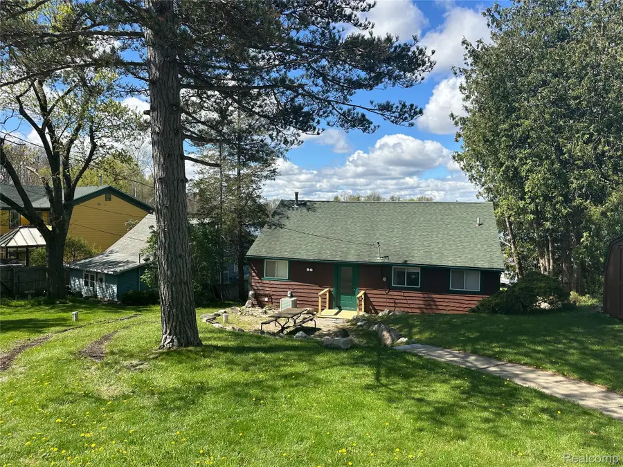 1749 Tannock Drive, Holly, MI 48442 - #3