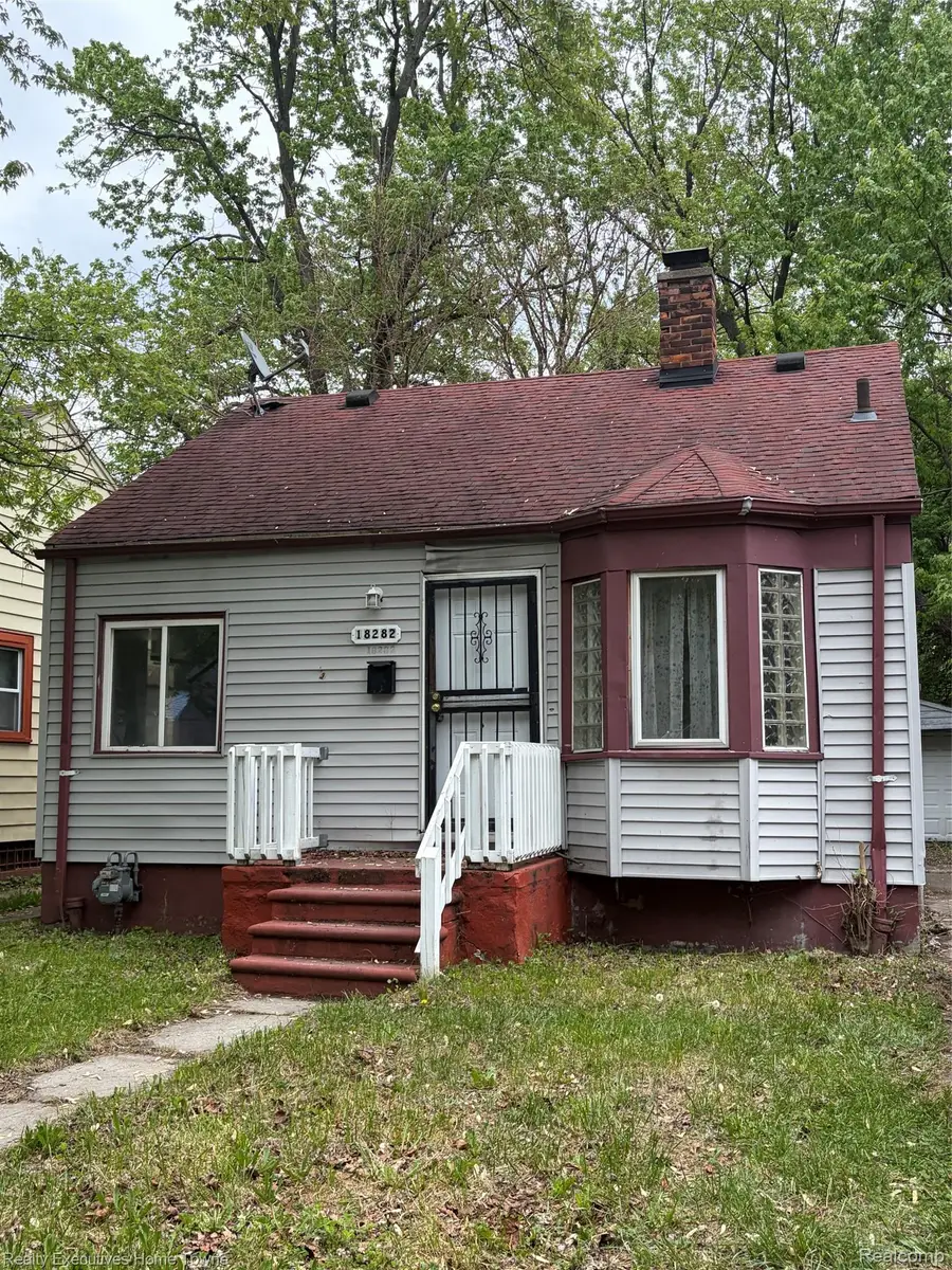 18282 Stout Street, Detroit, MI 48219 - #2