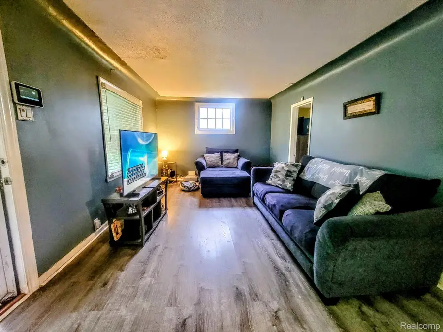 17134 Brady, Redford, MI 48240 - #2
