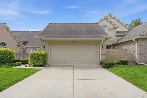42626 Christina Drive, SterlingHeights, MI 48313