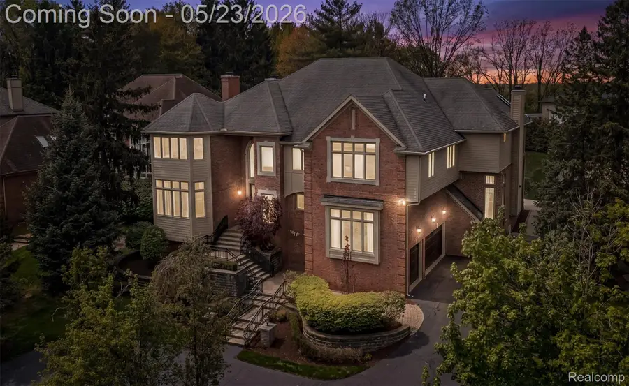 6608 Minnow Pond Drive, West Bloomfield, MI 48322 - #2