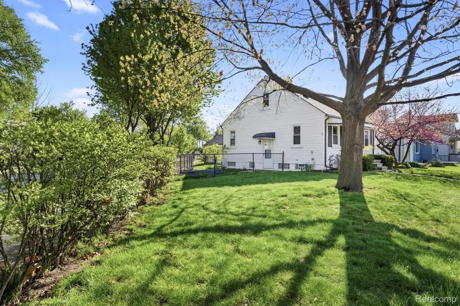 23080 Audette Street, Dearborn, MI 48124 - #3