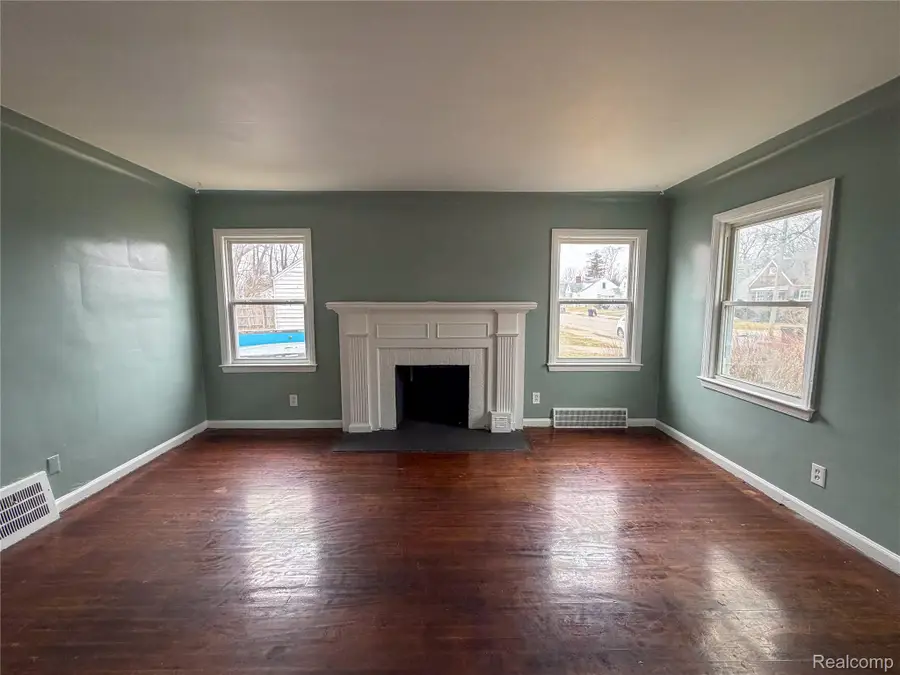 15456 Saratoga Street, Detroit, MI 48205 - #3