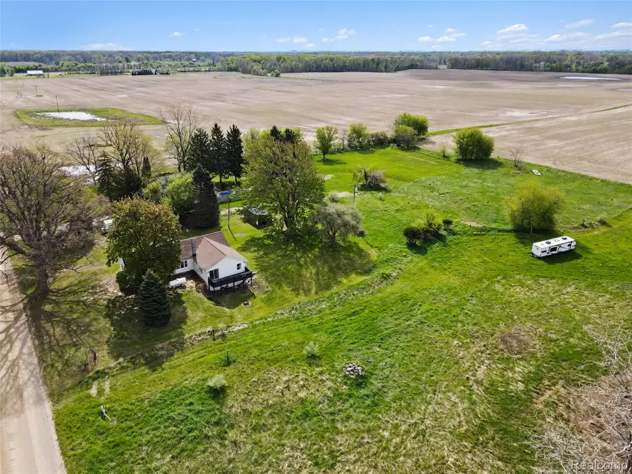 9433 E Lovejoy Road, Perry, MI 48872 - #2