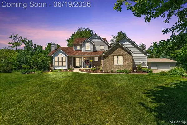 2867 Iris Lane, Hartland, MI 48353