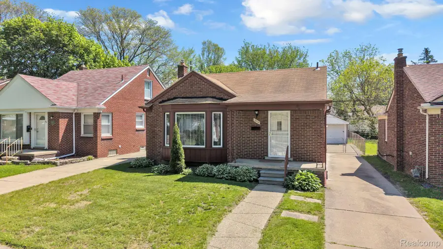 9578 Grayfield, Redford, MI 48239 - #2