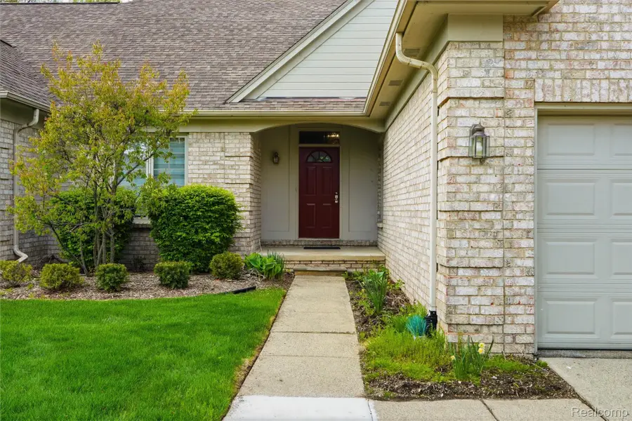 1945 Avalon Drive, Sterling Heights, MI 48310 - #3
