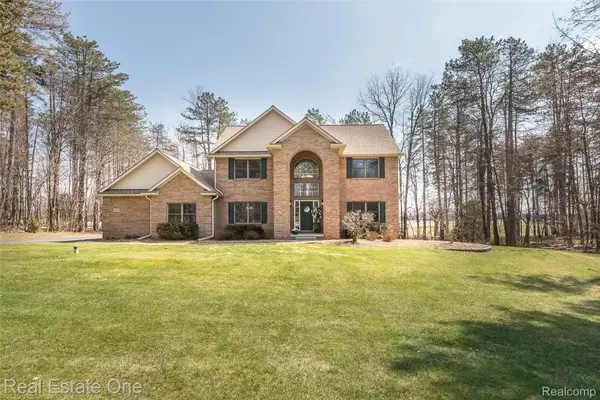 4387 Emu Drive, Pinckney, MI 48169