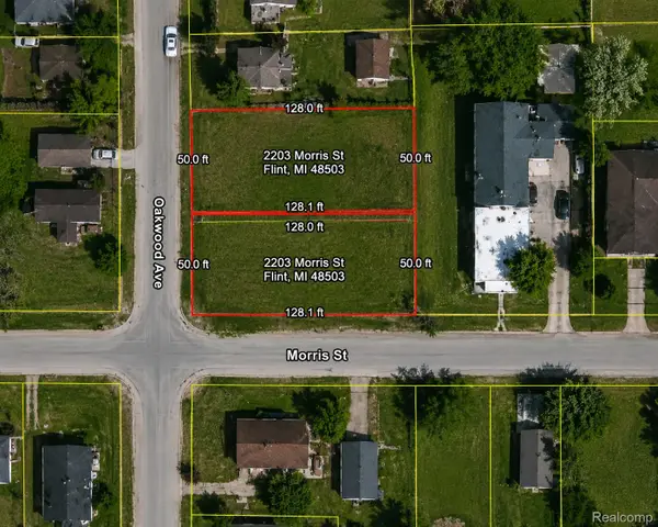 2418 Oakwood Avenue, Saginaw, MI 48601