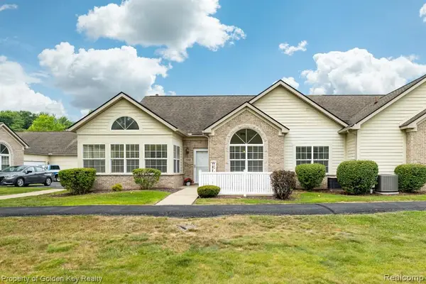 1160 Abbey Court, Westland, MI 48185
