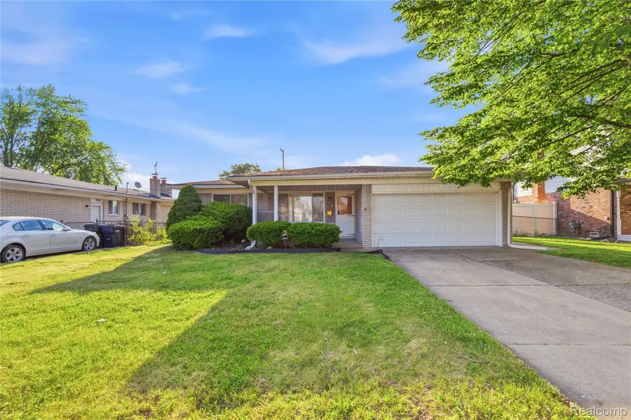 35074 Lana Lane, Sterling Heights, MI 48312 - #2
