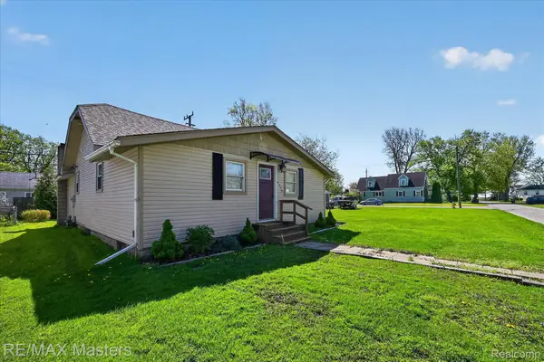 4318 Avenue F, Newport, MI 48166