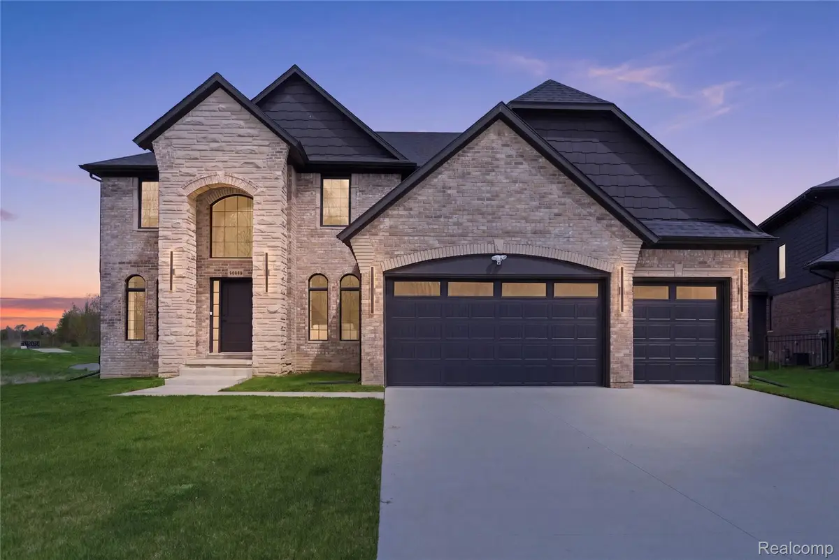 56056 Barnes Court, Macomb, MI 48042 - #1