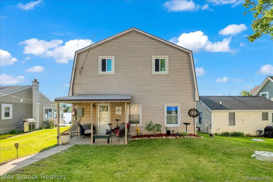 8860 Rushside Drive, Pinckney, MI 48169 - #3