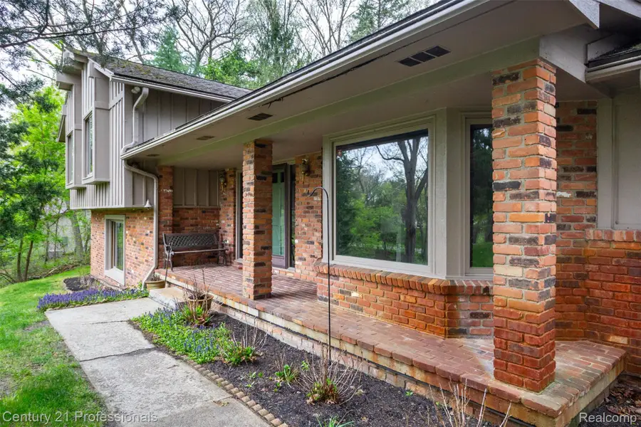 6133 Sundance Trail, Brighton, MI 48116 - #3