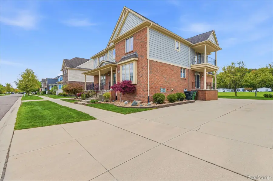 49783 Golden Park Drive, Utica, MI 48315 - #3