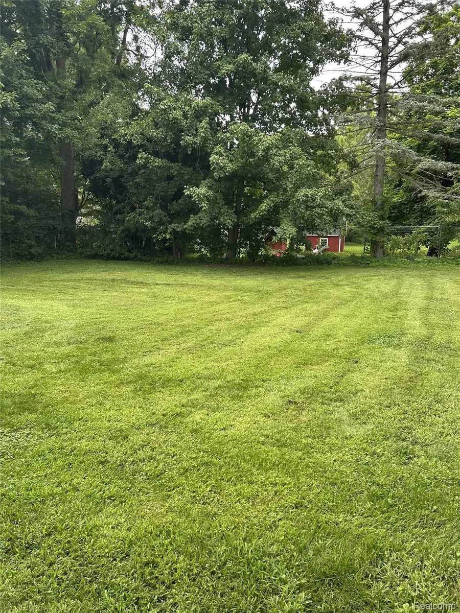 411 Crane Street, Eaton Rapids, MI 48827 - #2
