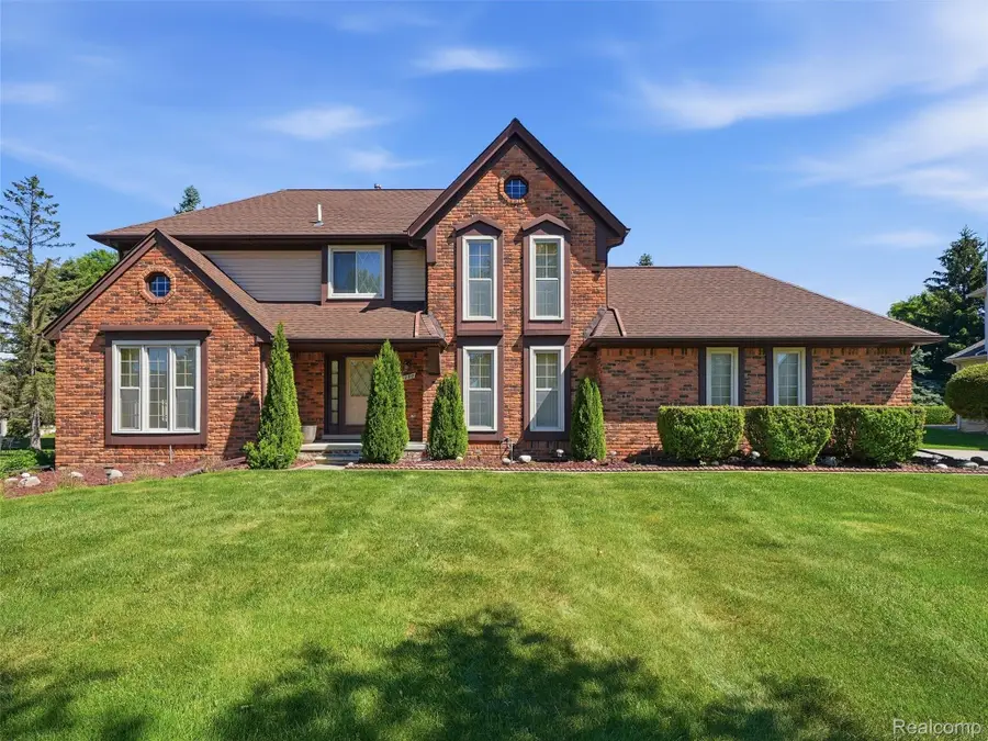 1280 Falcon Drive, Troy, MI 48098 - #2