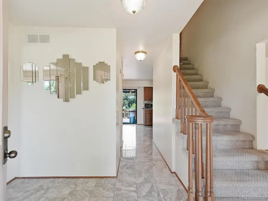 1280 Falcon Drive, Troy, MI 48098 - #3