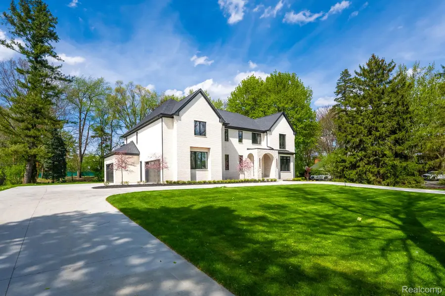 4546 Niagara Lane, Bloomfield, MI 48301 - #2