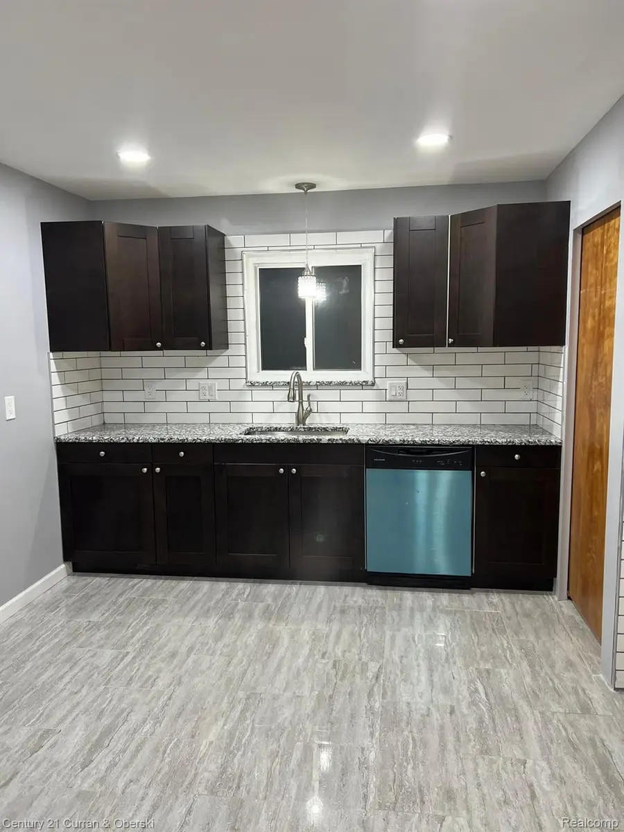 3959 Monroe Street, Dearborn Heights, MI 48125 - #3