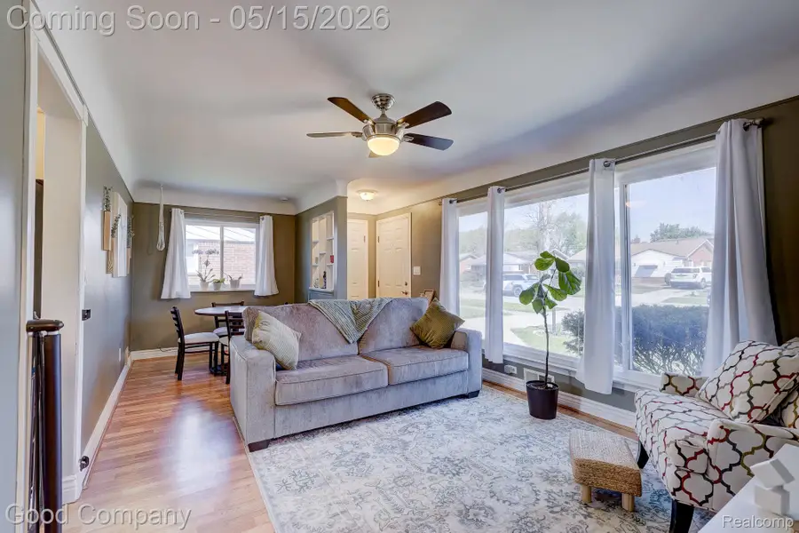 24819 Currier Street, Dearborn Heights, MI 48125 - #2