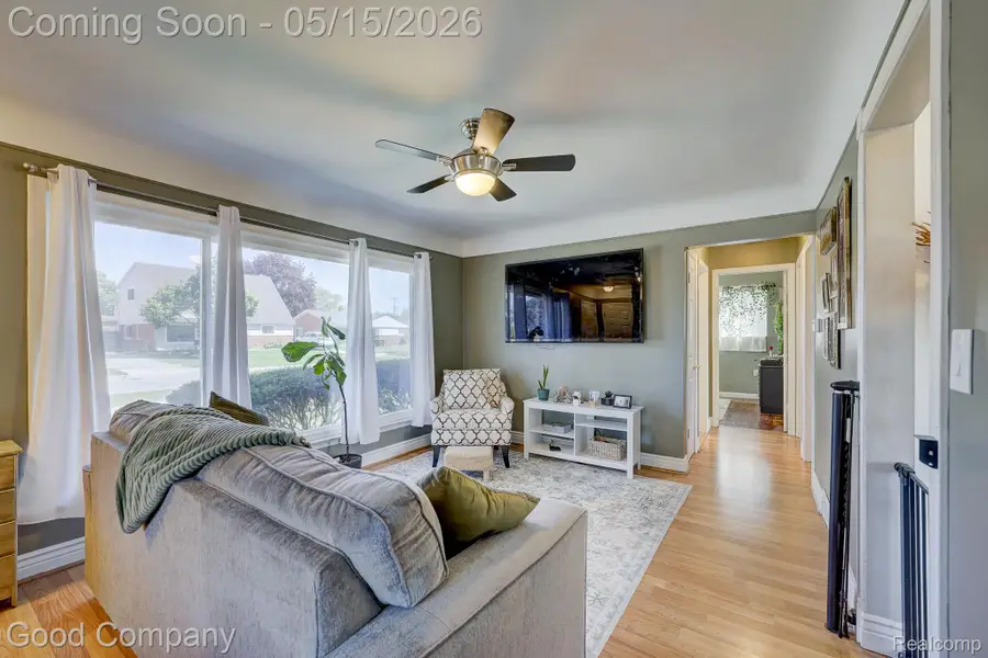 24819 Currier Street, Dearborn Heights, MI 48125 - #3