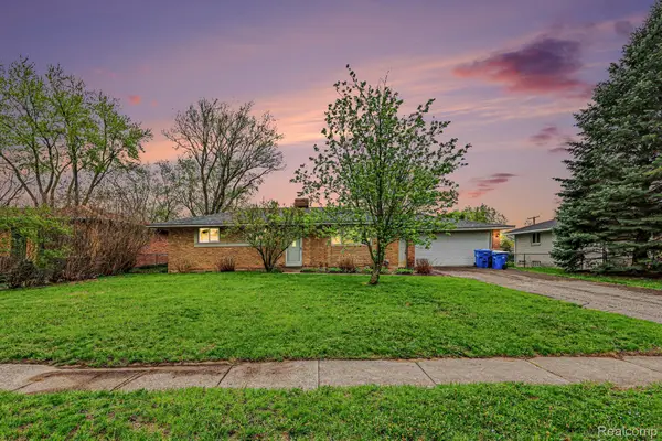 3688 Breaker Street, Waterford, MI 48329