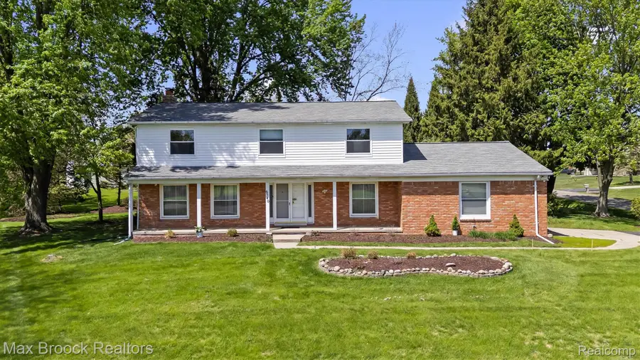 6540 Alderley Way, West Bloomfield, MI 48322 - #2
