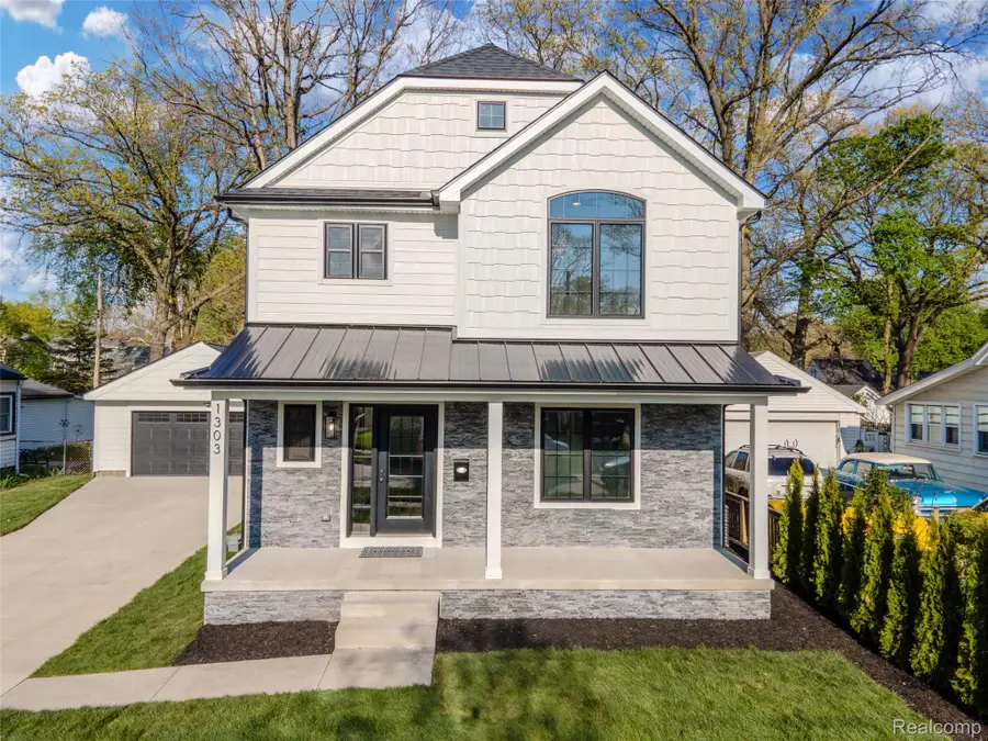 1303 Mohawk Avenue, Royal Oak, MI 48067 - #2