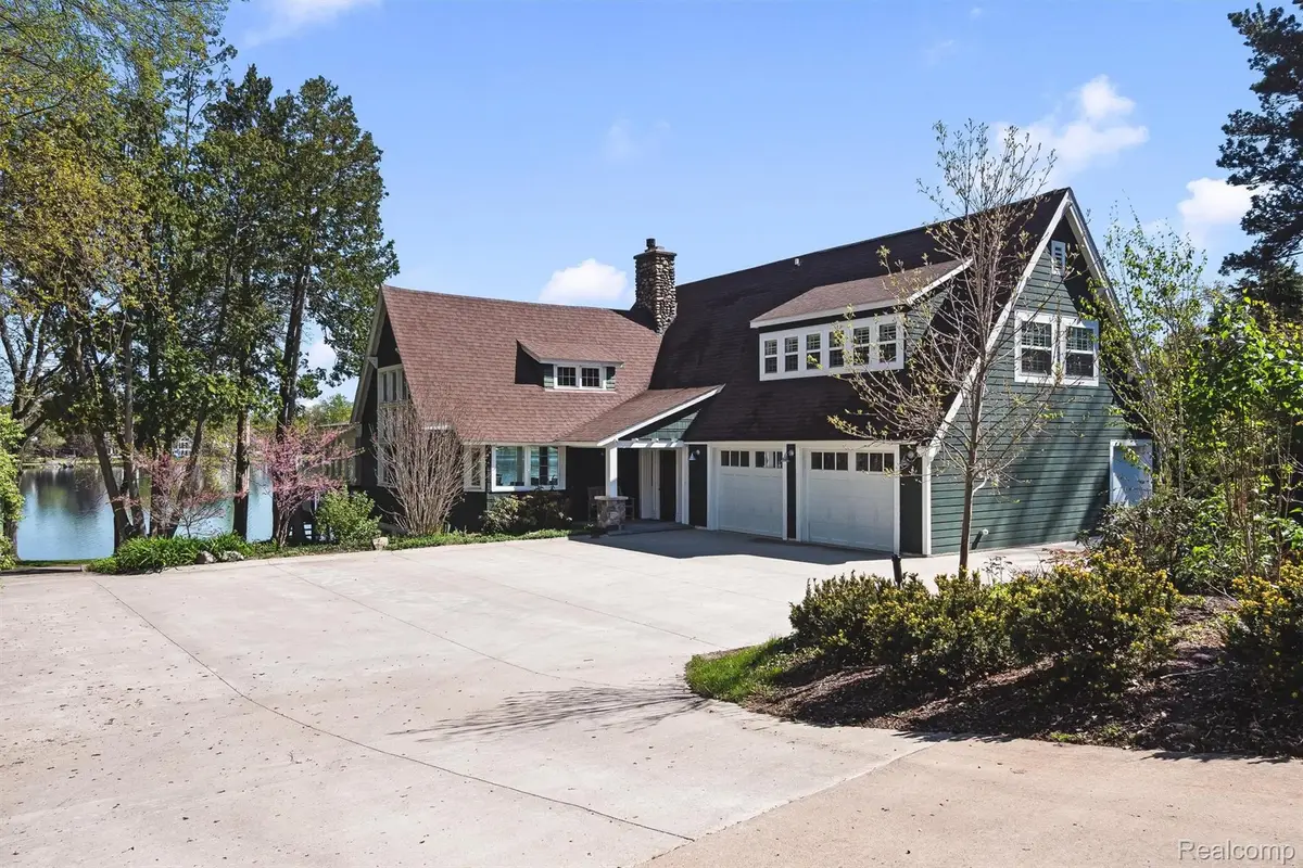 6390 Commerce Road, West Bloomfield, MI 48324 - #1