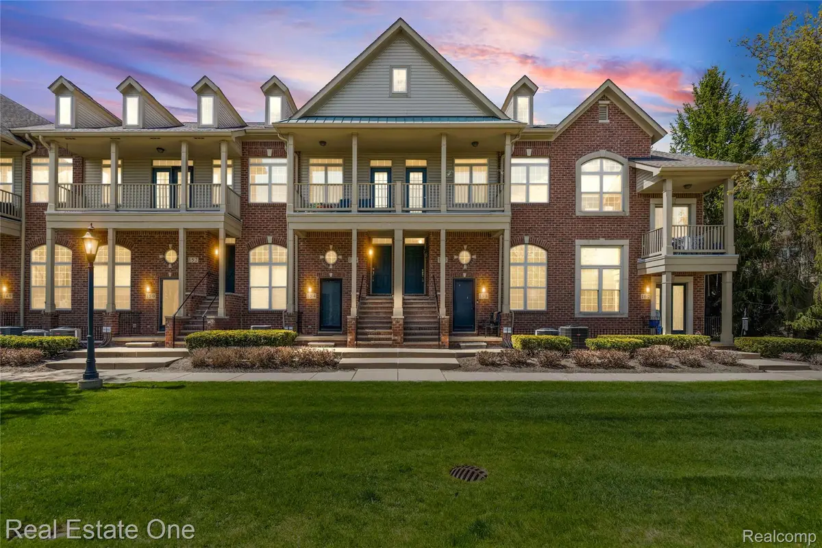 160 Sandy Lane, Walled Lake, MI 48390 - #1