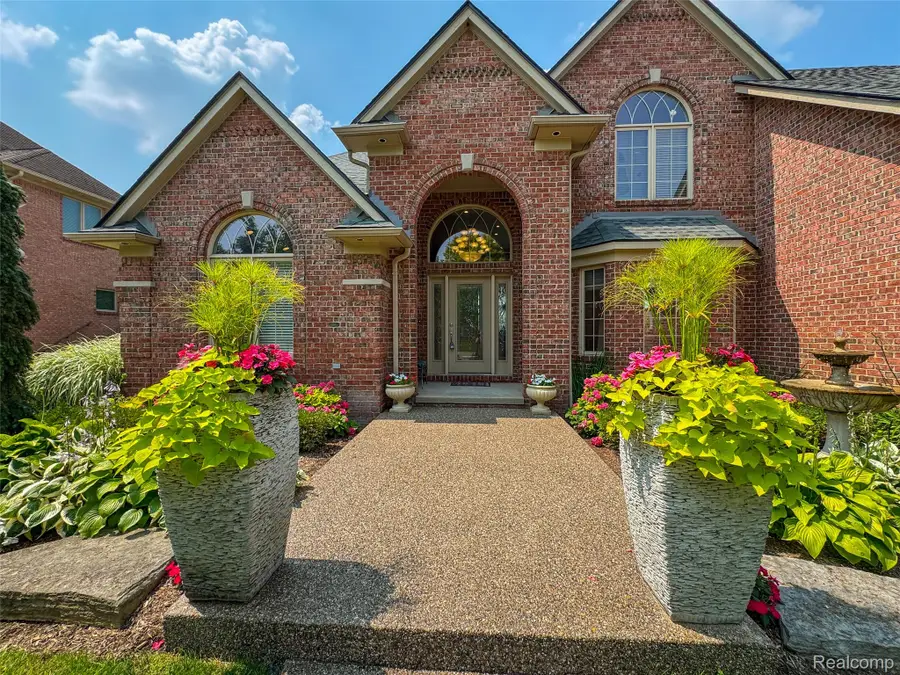 52455 Indian Summer Drive, Chesterfield, MI 48051 - #3