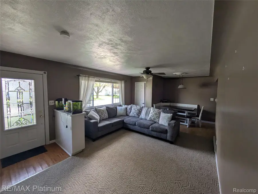 815 N Dewey Street, Owosso, MI 48867 - #2