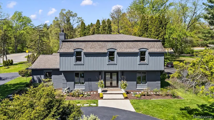 25080 Glynholm Court, Bloomfield, MI 48301 - #2