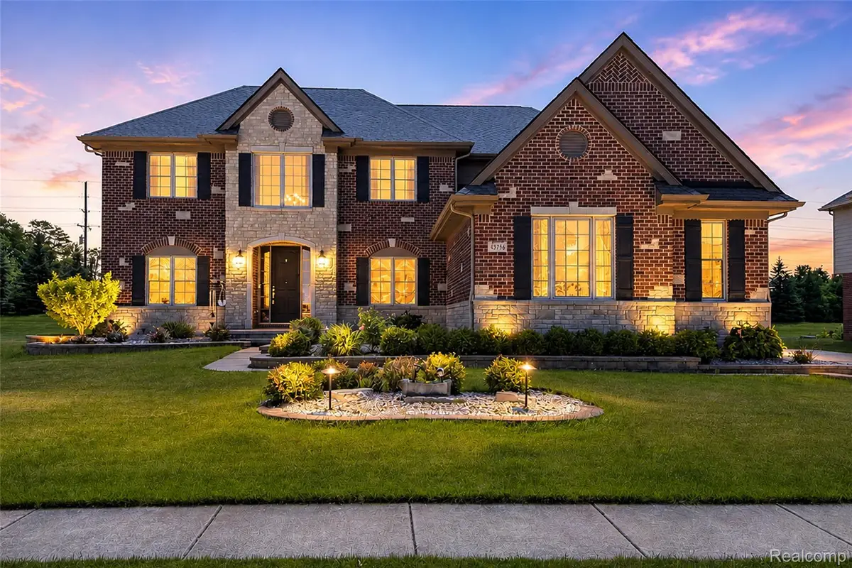 47576 Valencia Circle, Novi, MI 48374 - #1