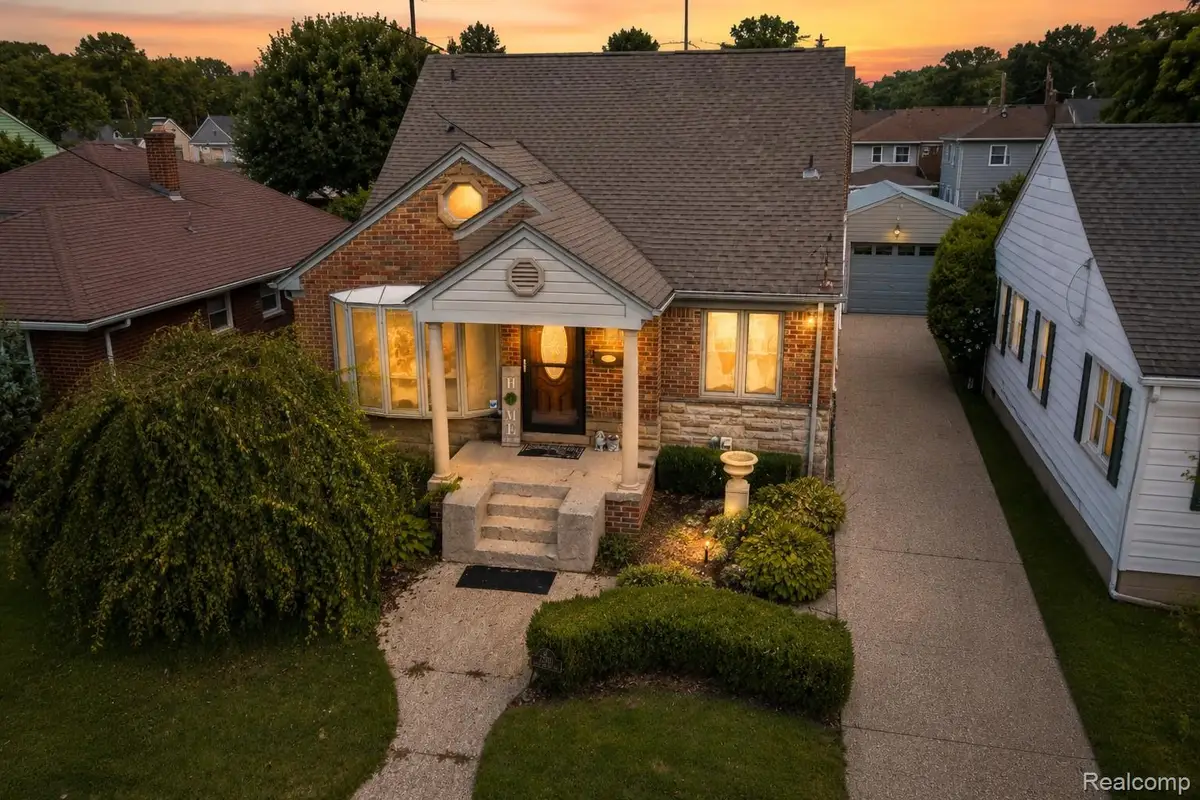 22501 Maple Street, Saint Clair Shores, MI 48081 - #1