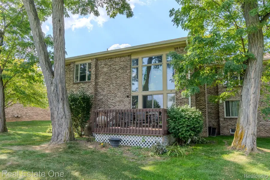 4575 Fairway Court, Waterford, MI 48328 - #3