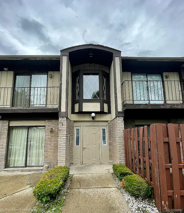 15999 w 11 mile W 11 Mile Road #20, Southfield, MI 48076