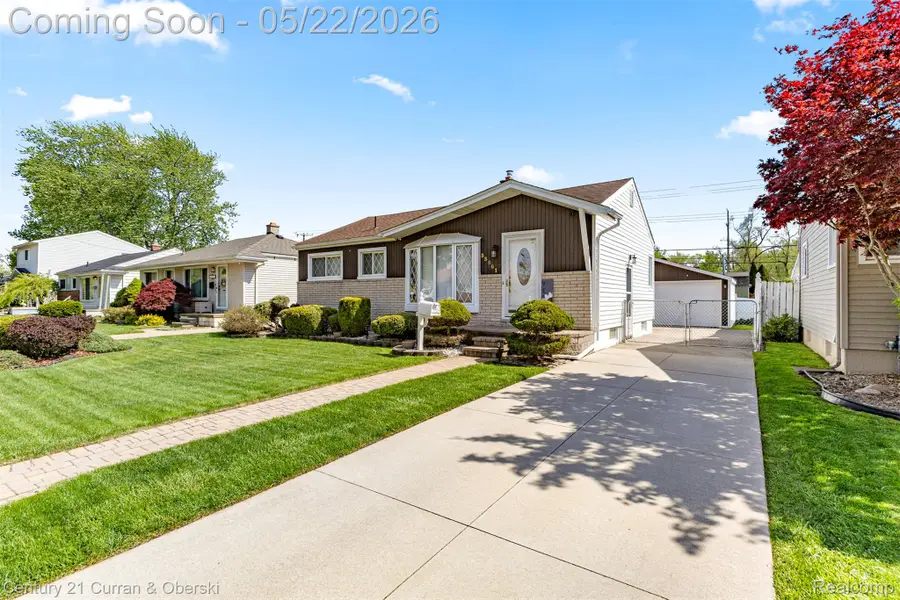 33501 Leona Street, Garden City, MI 48135 - #2