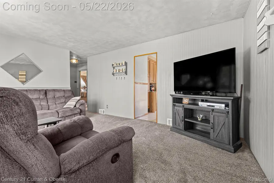 33501 Leona Street, Garden City, MI 48135 - #3