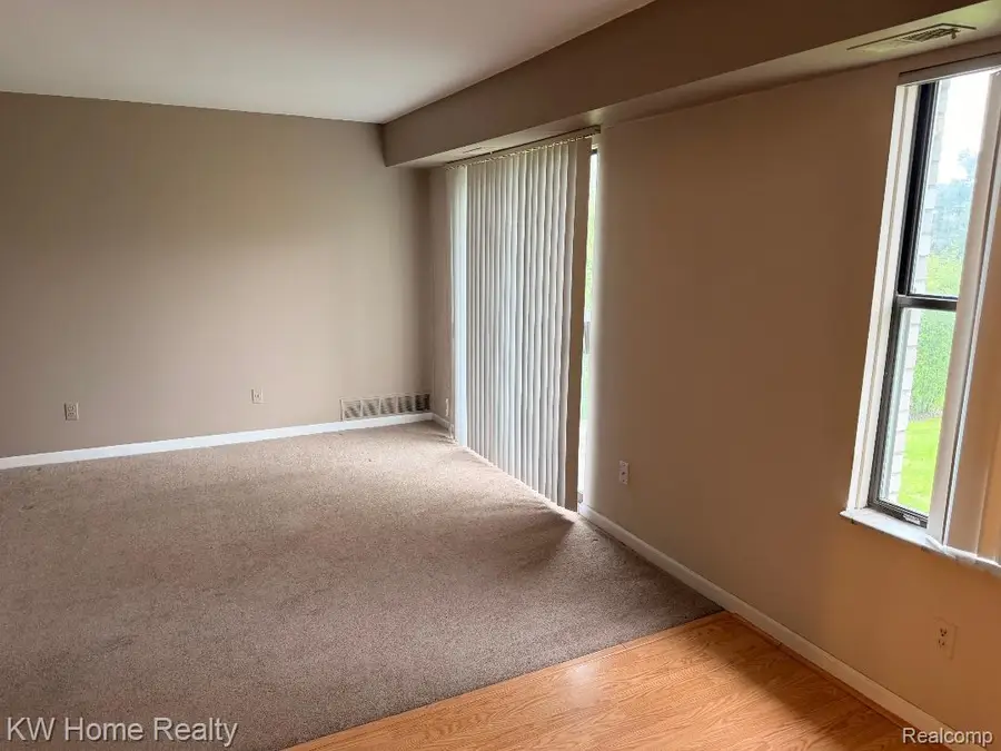 32005 W 12 Mile Road #204, Farmington, MI 48334 - #3