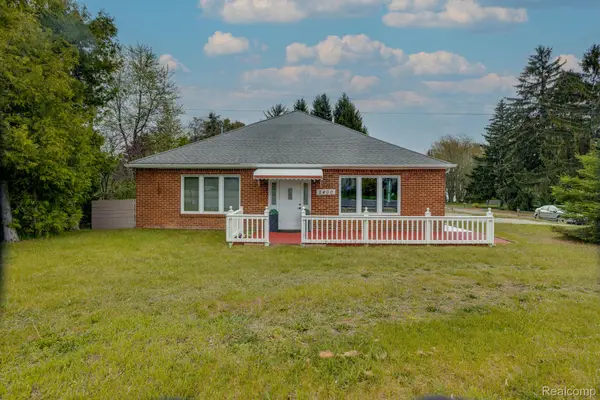 2400 N Lakeshore Road, Carsonville, MI 48419