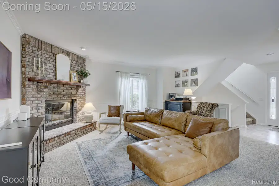 2370 Lansbury Drive, Waterford, MI 48329 - #2