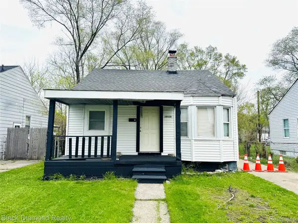 20520 Dresden Street, Detroit, MI 48205