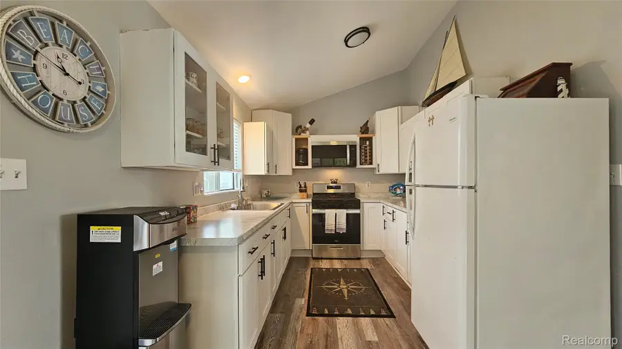 4165 Highcrest Drive, Brighton, MI 48116 - #3