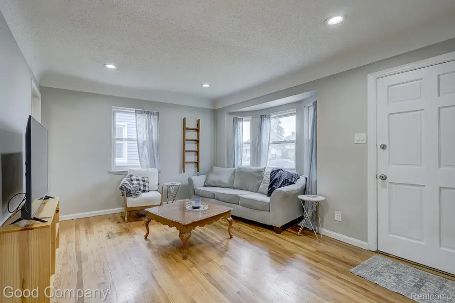 21455 Blackmar Avenue, Warren, MI 48091 - #2