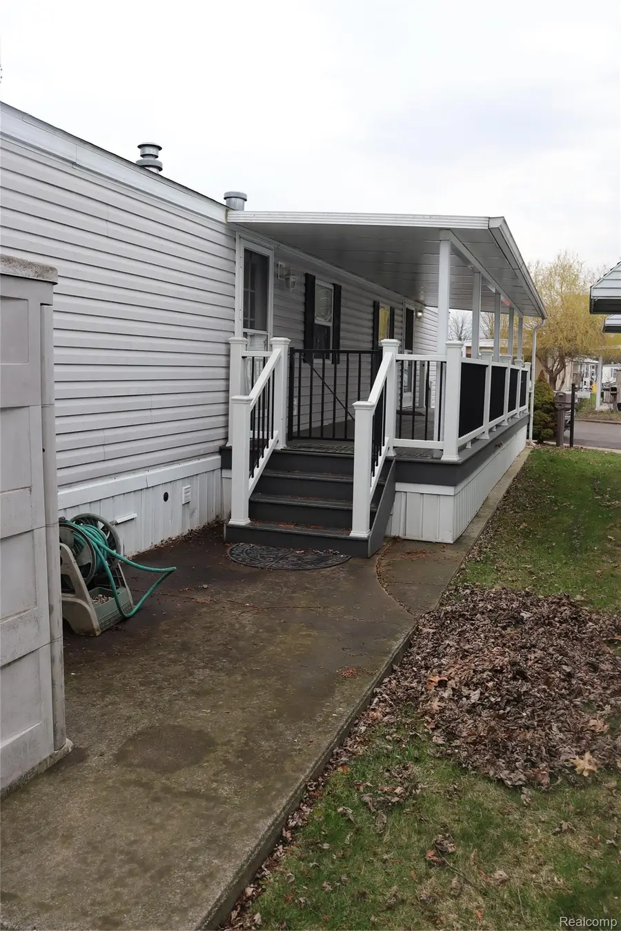 179 Terri Dr., Dearborn Heights, MI 48127 - #3