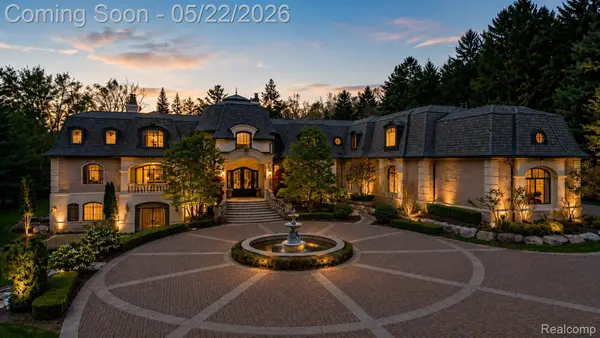 6250 Walnut Lake Road, WestBloomfield, MI 48323